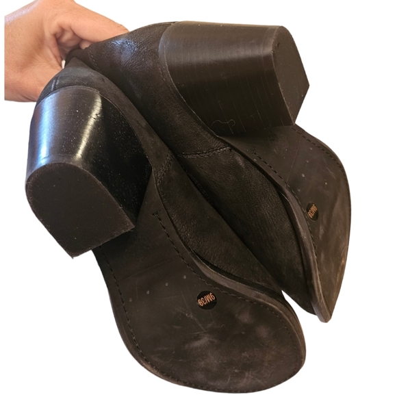 Vince Camito leather boots. Size 9 - Picture 3 of 6